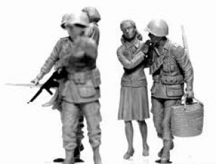 Master Box MB3578 U.S. Paratroopers France 1944 '6 Figures Set & Horsecart'