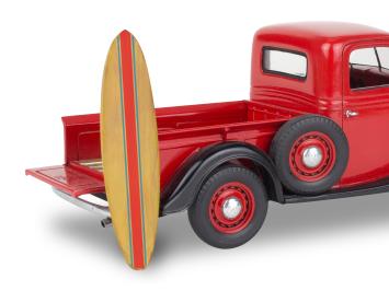 Revell 85-4516 '37 Ford Pickup with Surfboard 2'N1