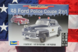 Revell 85-4318 '48 Ford Police Coupe 2 'n 1