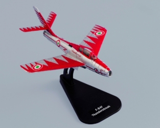 Italeri 48110  F-84F Thunderstreak