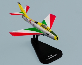 Italeri 48121 F-84F Thunderstreak