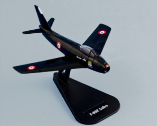 Italeri 48122  F-86E Sabre