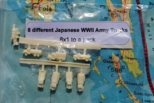 NIKZW7046J 8 DIFFERENT JAPANESE WWII ARMY TRUCKS (8X1 TO A PACK)