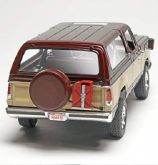 Revell 85-4372 '80 Dodge Ramcharger