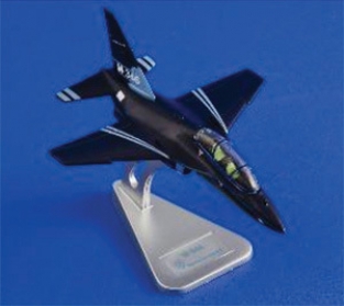 Italeri 42556 AERMACCHI M346 LIVREA BLU