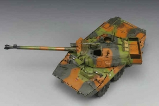 TIGER Model 4607 AMX-10RCR SEPAR Tank Destroyer