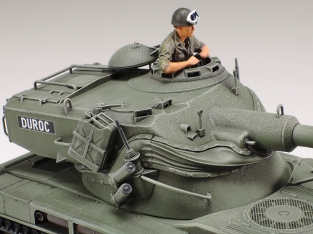 Tamiya 35349 AMX-13 French Light Tank