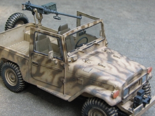 Italeri 6352  ARMED PICK-UP TRUCK TOYOTA 4X4