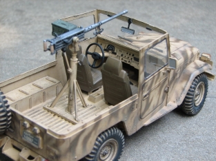 Italeri 6352  ARMED PICK-UP TRUCK TOYOTA 4X4