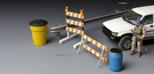 Meng SPS-013 BARRICADES & HIGHWAY GUARDRAIL