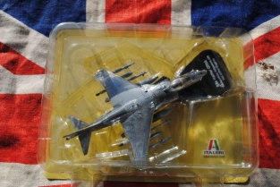 Italeri 48154 BAe Harrier GR9A