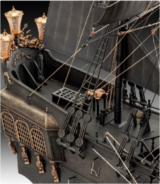 Revell 05699 BLACK PEARL Pirates of the Caribbean Salazar's Revenge