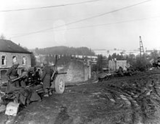 AF35S64  U.S. 3 inch GUN M5 on Carriage M1