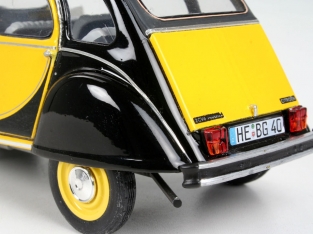 Revell 07095  Citroën 2CV Charleston