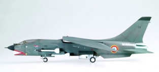 Italeri 1230 F-8 E Crusader