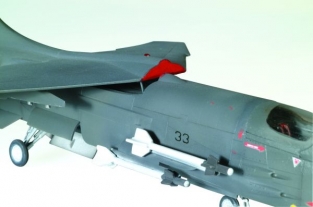 Italeri 1230 F-8 E Crusader