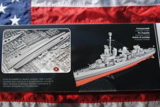 Revell 05150 FLETCHER CLASS DESTROYER USS Frank Fletcher