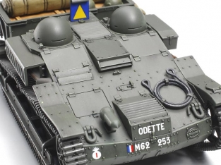 Tamiya 35284 FRENCH ARMOURED CARRIER UE