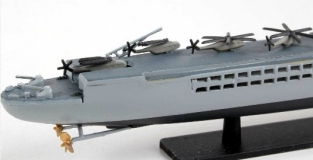 Revell 05896  French Helicopter Carrier JEANNE d'ARC R97