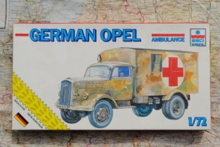 ESCI 8342 GERMAN OPEL BLITZ AMBULANCE