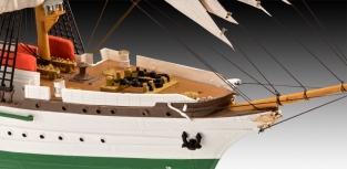 Revell 05695 GORCH FOCK Schaal 1:253