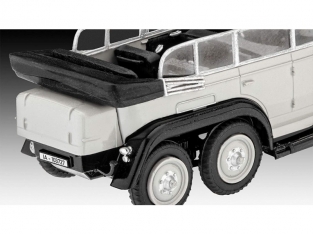 Revell 03268 German Staff Car Mercedes Benz G4