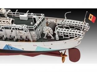 Revell 05158 HMS BUTTERCUP Flower Class Corvette