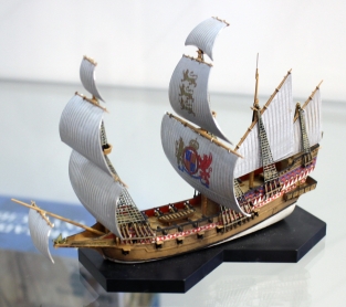 Zvezda 6500  HMS REVENGE Sir Francis Drake's Flagship