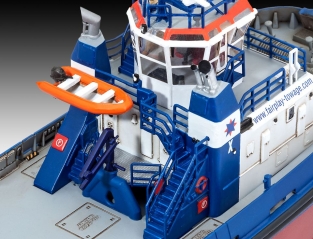 Revell 05213  Harbour Tug Boat Fairplay I, III, X