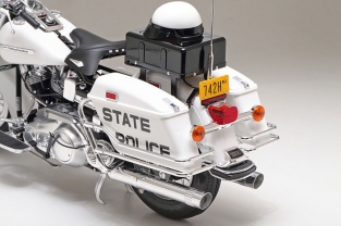 Tamiya 16038 Harley-Davison FLH1200 POLICE BIKE