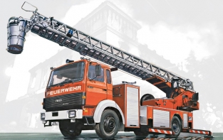 Italeri 3784 Iveco Magirus DLK26-12 Fire Ladder Truck