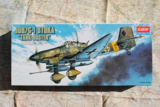 Academy 1641 Junkers JU-87G-1 STUKA 