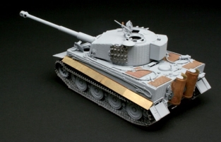 IT6471  Pz.Kpfw.VI TIGER I Ausf.E