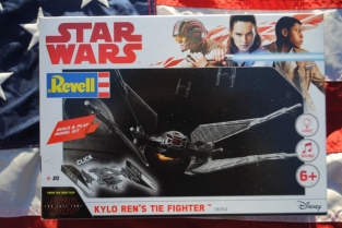 Revell 06760 KYLO REN'S TIE FIGHTER