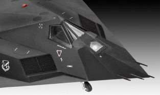 Revell 03899 Lockheed Martin F-117A Nighthawk