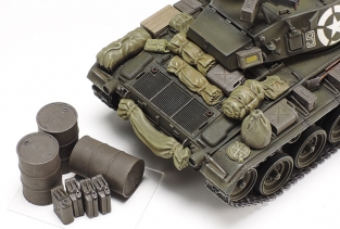 Tamiya 37020 M24 CHAFFEE U.S.LIGHT TANK