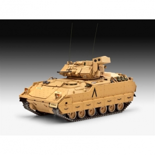 Revell 03185  M2A2 BRADLEY