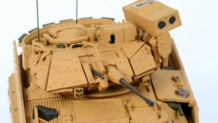 Revell 03185  M2A2 BRADLEY