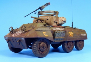 Italeri 6364 M8 Greyhound