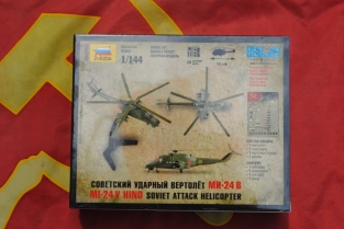 Zvezda 7403 MI-24V HIND Soviet Attack Helicopter