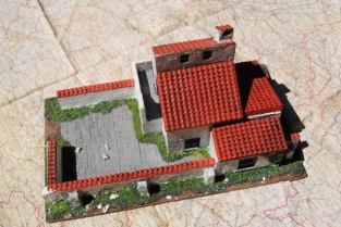 HMiH 19 Mediterranean Wartime Building Europe Scenery with Removeble Roof