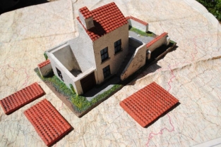 HMiH 19 Mediterranean Wartime Building Europe Scenery with Removeble Roof
