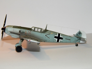 Airfix A01008  Messerschmitt Bf109E-4