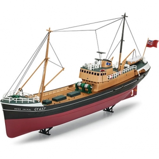 Revell 05204 Northsea Fishing Trawler MV 