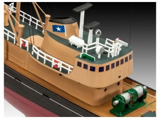 Revell 05204 Northsea Fishing Trawler MV 