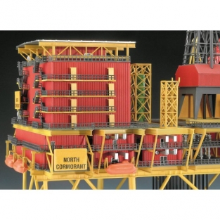 Revell 08803  Off-Shore Oilrig 