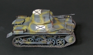 Master Box MB3503  Panzer I Light German Tank T-1A 'Breda'