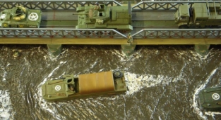 Airfix A03383  Pontoon Bridge Bailey Bridge