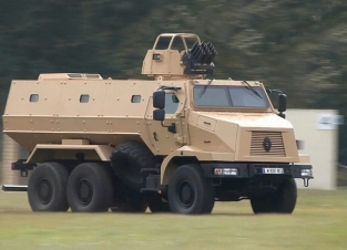 Master Fighter MF48590S Renault HIGUARD MRAP