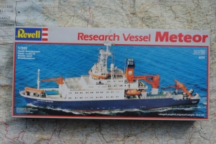 Revell 5225 Research Vessel METEOR